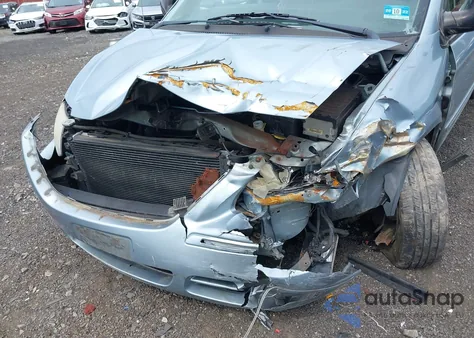 2006 Chrysler Town & Country Limited from USA, damaged, VIN 2A8GP64L56R812998